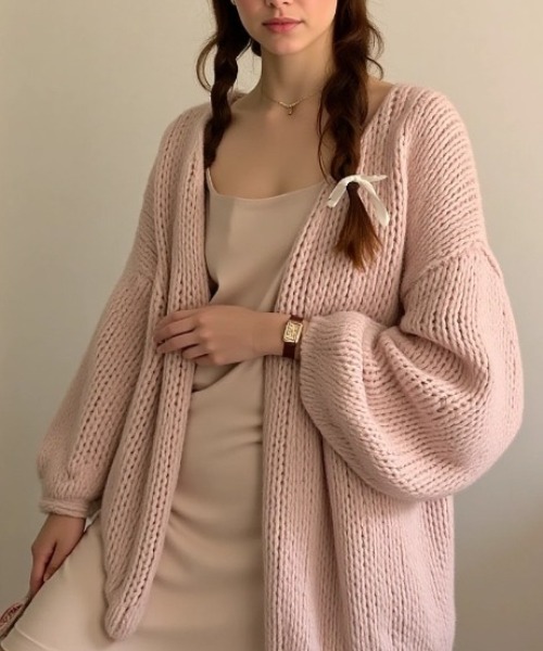 cammie(キャミー)の「ローゲージボリュームスリーブニットカーディガン(カーディガン/ボレロ・レディース・ホワイト/サックスブルー/ライトピンク・FREE)」の11枚目の写真