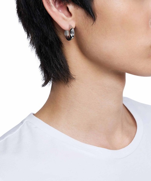 DIESEL(ディーゼル)の「ディーゼル アクセサリー メンズ ピアス シルバー DX1631040(ピアス(片耳用)・メンズ・シルバー・FREE)」の2枚目の写真