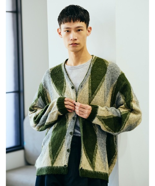 TOWNCRAFT（タウンクラフト）の「TOWN CRAFT タウンクラフト / SHAGGY VINTAGE V CARDIGAN アクリル 花柄（カーディガン/ボレロ・メンズ・グレー系1/その他1/グレー/オリーブ/カーキ/その他2・SMALL/MEDIUM/LARGE）」の8枚目の写真