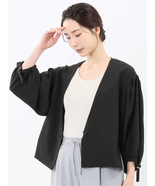 m.f.editorial（エムエフエディトリアル）の「【ストレッチ UVカット イージーケア】m.f.エディトリアル レディース ドライタッチ カルゼ シャツ アウター (セットアップ可能)（ノーカラージャケット・レディース・ベージュ/ブラック・MEDIUM/LARGE）」の2枚目の写真