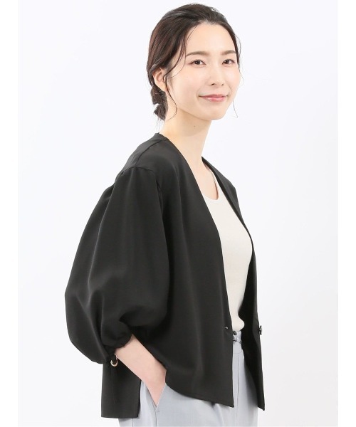 m.f.editorial（エムエフエディトリアル）の「【ストレッチ UVカット イージーケア】m.f.エディトリアル レディース ドライタッチ カルゼ シャツ アウター (セットアップ可能)（ノーカラージャケット・レディース・ベージュ/ブラック・MEDIUM/LARGE）」の8枚目の写真