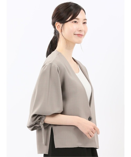 m.f.editorial（エムエフエディトリアル）の「【ストレッチ UVカット イージーケア】m.f.エディトリアル レディース ドライタッチ カルゼ シャツ アウター (セットアップ可能)（ノーカラージャケット・レディース・ベージュ/ブラック・MEDIUM/LARGE）」の19枚目の写真