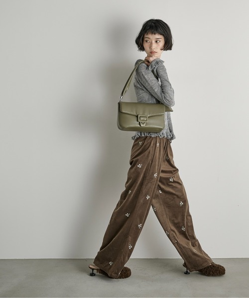 THE YOn(ザヨン)の「モヘアフリルシアーポロニットカーディガン(カーディガン/ボレロ・レディース・アイボリー/チャコールグレー/グレー/マスタード・FREE)」の9枚目の写真