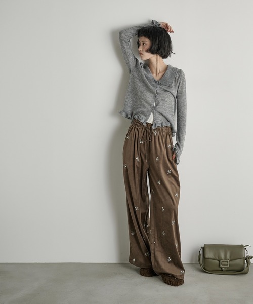 THE YOn(ザヨン)の「モヘアフリルシアーポロニットカーディガン(カーディガン/ボレロ・レディース・アイボリー/チャコールグレー/グレー/マスタード・FREE)」の11枚目の写真