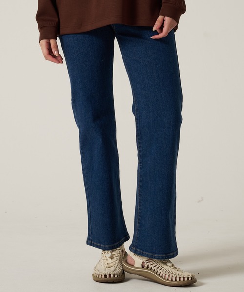 Eddie Bauer(エディーバウアー)の「オーセンティック ボイジャー ブーツカット ジーンズ(デニムパンツ・レディース・インディゴブルー/ライトブルー/ブラック・S/L/M/XL)」の3枚目の写真