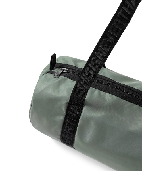 thisisneverthat（ディスイズネバーザット）の「Light Duffle Bag (S)（ショルダーバッグ・メンズ・ホワイト/セージグリーン/ブラック・FREE）」の4枚目の写真