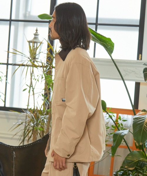 THE CRAFT CREW PRODUCTS（ザクラフトクループロダクツ）の「【セットアップ対応】ファンクショナルチノツイル 襟コーデュロイ オーバーサイズカバーオール / UVカット・イージーケア【THE CRAFT CREW PRODUCTS】（カバーオール・メンズ・オリーブ/ブラック/チャコール/ベージュ・L/M/S）」の15枚目の写真