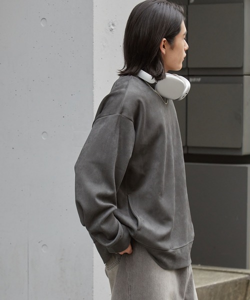 MONO-MART(モノマート)の「ブラッシュド シームポケット オーバーサイズプルオーバー(Tシャツ/カットソー・メンズ・ダークグレー/ネイビー/ライトグレー/ブラウン/ブラック/グレイッシュブルー・M/L)」の22枚目の写真