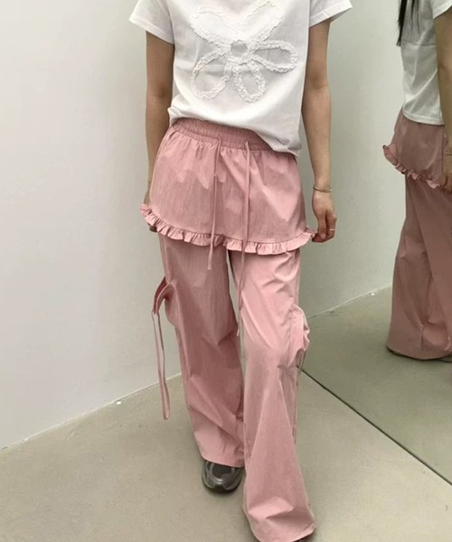 HALEY PESCA(ヘーリーペスカ)の「HALEY PESCA/レイヤード風 カジュアルガーリーナイロンパンツ(カーゴパンツ・レディース・ピンク/ブラック/グレー・FREE)」の1枚目の写真