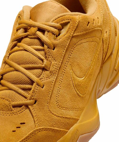 NIKE(ナイキ)の「ナイキ エア モナーク SE メンズ ワークアウト シューズ / Nike Air Monarch SE Men’s Workout Shoes IB2281-700 Wheat(スニーカー・メンズ・ウィート・25.5/26/26.5/27/27.5/28/28.5/29)」の7枚目の写真