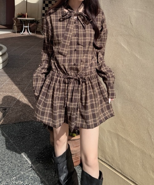 nemne store(ネンネストア)の「チェックバルーンシャツワンピ(ワンピース・レディース・ネイビー/ブラウン/ブラック・SMALL/MEDIUM)」の3枚目の写真