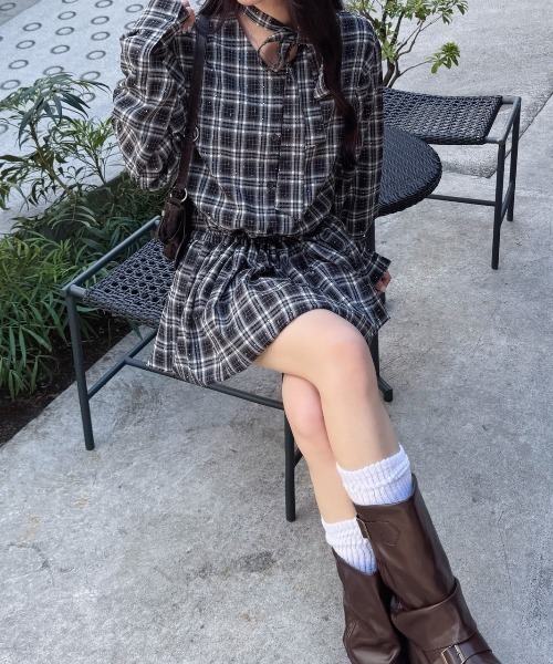 nemne store(ネンネストア)の「チェックバルーンシャツワンピ(ワンピース・レディース・ネイビー/ブラウン/ブラック・SMALL/MEDIUM)」の2枚目の写真