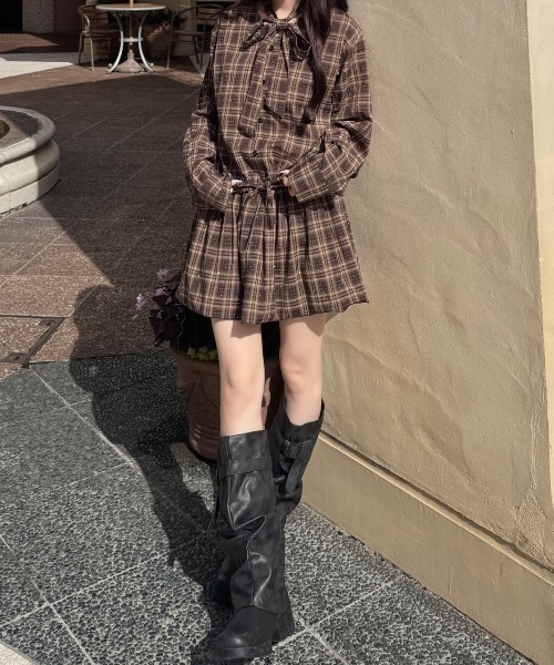 nemne store(ネンネストア)の「チェックバルーンシャツワンピ(ワンピース・レディース・ネイビー/ブラウン/ブラック・SMALL/MEDIUM)」の6枚目の写真