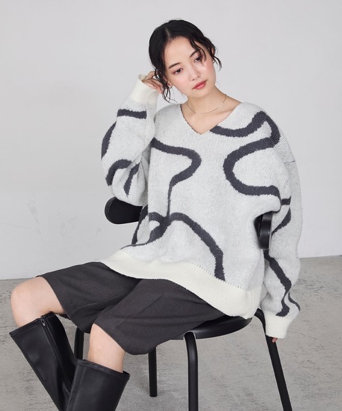 forksy.】とろけるニュアンスラインオーバーサイズVネックニット