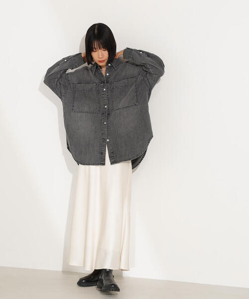 N.（N. Natural Beauty Basic）（エヌエヌナチュラルビューティーベーシック）の「デニムオーバーシャツ（シャツ/ブラウス・レディース・ブラック/ブルー/キャメル・MEDIUM）」の6枚目の写真