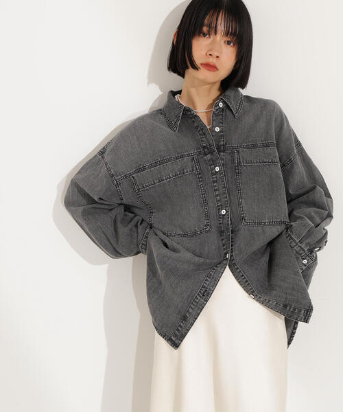 N.（N. Natural Beauty Basic）（エヌエヌナチュラルビューティーベーシック）の「デニムオーバーシャツ（シャツ/ブラウス・レディース・ブラック/ブルー/キャメル・MEDIUM）」の10枚目の写真