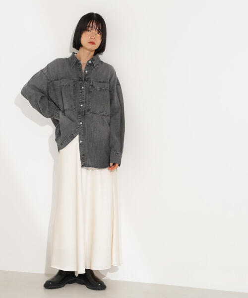 N.（N. Natural Beauty Basic）（エヌエヌナチュラルビューティーベーシック）の「デニムオーバーシャツ（シャツ/ブラウス・レディース・ブラック/ブルー/キャメル・MEDIUM）」の11枚目の写真