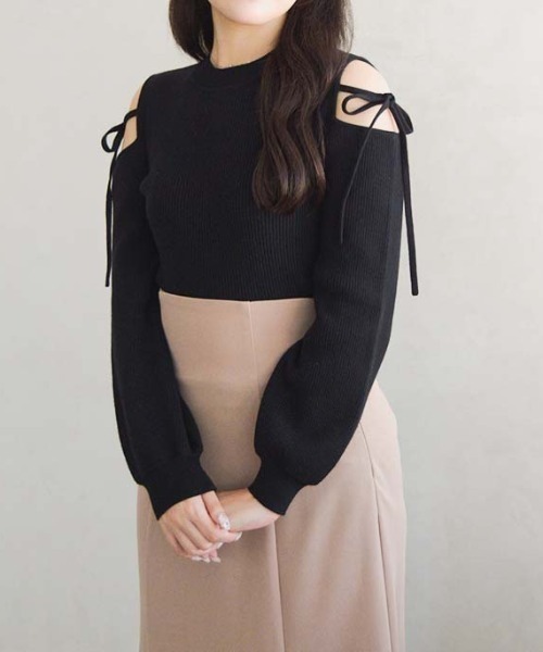 MISCH MASCH(ミッシュマッシュ)の「肩開きリボンニット(ニット/セーター・レディース・ブラック/ホワイト/ラベンダー・フリ-)」の13枚目の写真