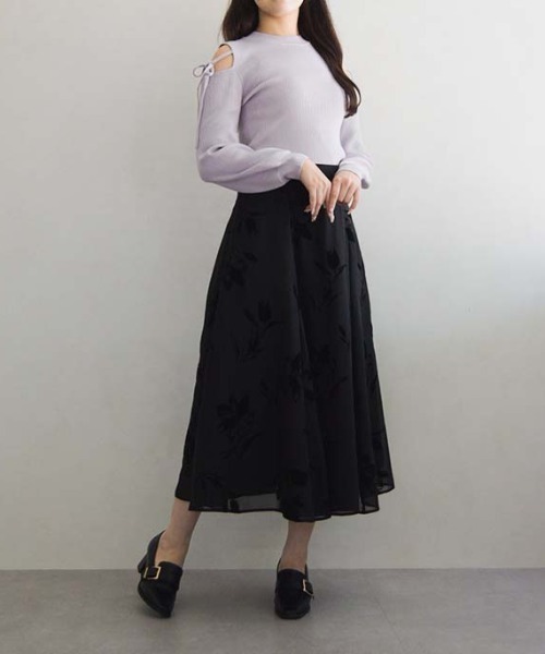 MISCH MASCH(ミッシュマッシュ)の「肩開きリボンニット(ニット/セーター・レディース・ブラック/ホワイト/ラベンダー・フリ-)」の22枚目の写真