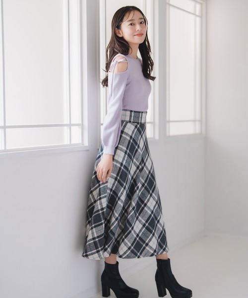 MISCH MASCH(ミッシュマッシュ)の「肩開きリボンニット(ニット/セーター・レディース・ブラック/ホワイト/ラベンダー・フリ-)」の8枚目の写真