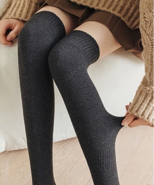 ampm（エーエムピーエム）の「あったか秋冬ニーハイソックス（ソックス/靴下・レディース・グレー/ブラウン/ブラック・FREE）」の7枚目の写真