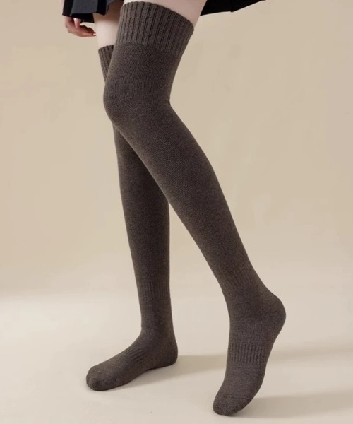ampm（エーエムピーエム）の「あったか秋冬ニーハイソックス（ソックス/靴下・レディース・グレー/ブラウン/ブラック・FREE）」の18枚目の写真