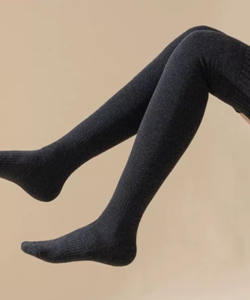 ampm（エーエムピーエム）の「あったか秋冬ニーハイソックス（ソックス/靴下・レディース・グレー/ブラウン/ブラック・FREE）」の12枚目の写真