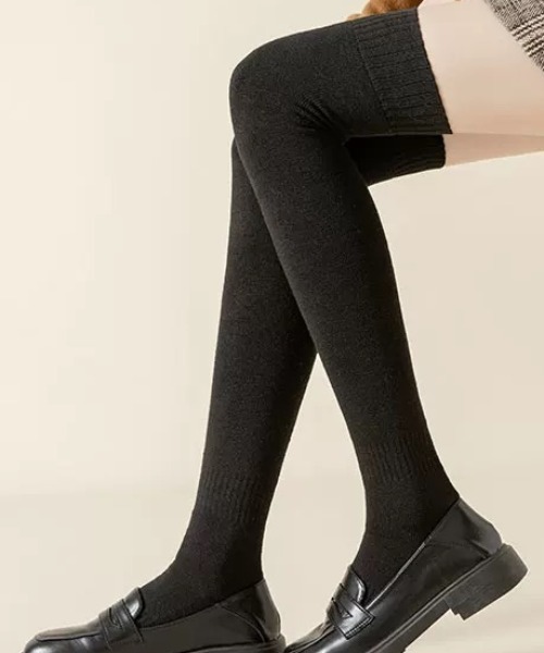 ampm（エーエムピーエム）の「あったか秋冬ニーハイソックス（ソックス/靴下・レディース・グレー/ブラウン/ブラック・FREE）」の10枚目の写真