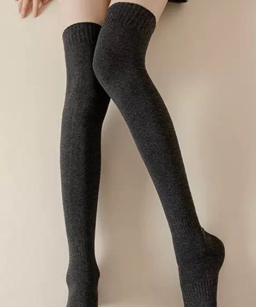 ampm（エーエムピーエム）の「あったか秋冬ニーハイソックス（ソックス/靴下・レディース・グレー/ブラウン/ブラック・FREE）」の17枚目の写真