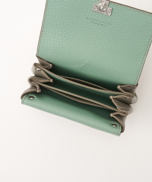 IACUCCI（イアクッチ）の「【バイカラー】アバ ウォレット CERVO（財布・レディース・グレイッシュベージュ/ネイビー/イエロー/レッド・FREE）」の9枚目の写真