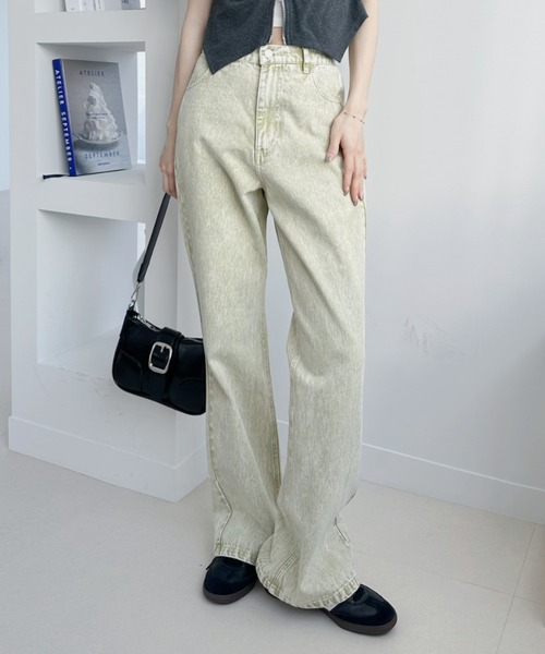 Ada.(エイダ)の「ヴィンテージ風 ウォッシュ加工 フレア デニム(デニムパンツ・レディース・ライトブルー/イエロー/ブルー/ブラウン/ピンク・L/M)」の4枚目の写真