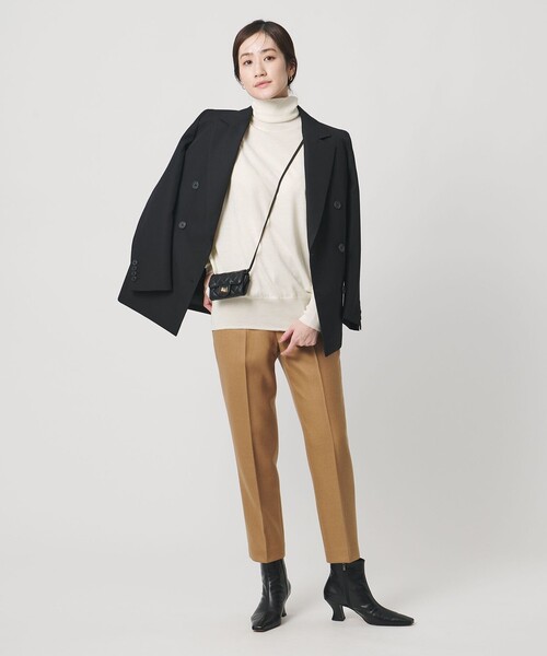 UNITED ARROWS（ユナイテッドアローズ）の「18G ウール タートルネック ニット ‐ウォッシャブル‐（ニット/セーター・レディース・オフホワイト/ブラック/ダークブラウン/ベージュ/ネイビー・FREE）」の11枚目の写真