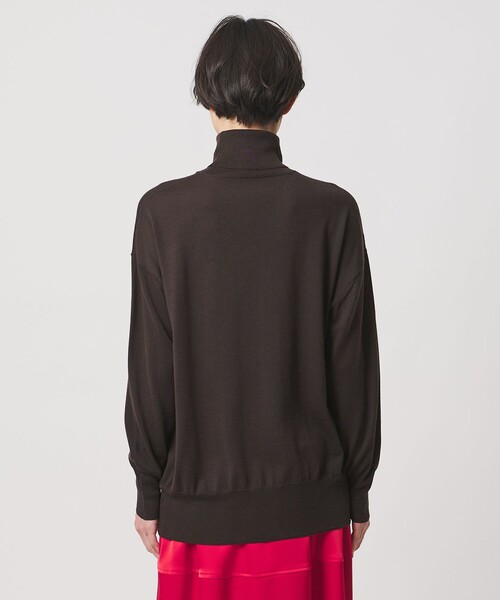 UNITED ARROWS（ユナイテッドアローズ）の「18G ウール タートルネック ニット ‐ウォッシャブル‐（ニット/セーター・レディース・オフホワイト/ブラック/ダークブラウン/ベージュ/ネイビー・FREE）」の21枚目の写真