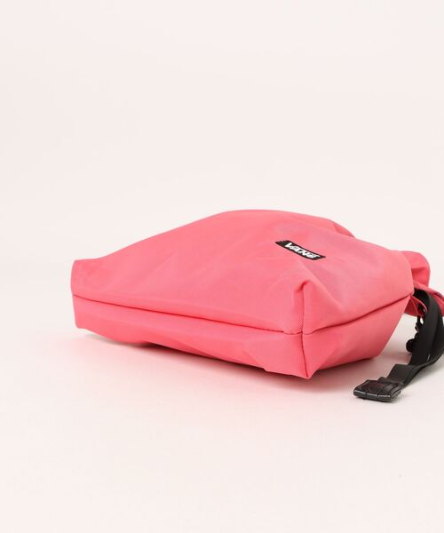 VANS（バンズ）の「VANS ヴァンズ Drawstring Shoulder Bag バッグ 125K7190100 PINK（ボディバッグ/ウエストポーチ・メンズ・ピンク・FREE）」の3枚目の写真