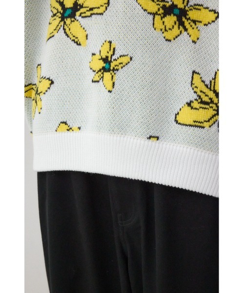 AZUL by moussy(アズールバイマウジー)の「フラワーダブルジャガードニット(ニット/セーター・メンズ・ブラック系その他/グレー系その他/ホワイト系その他・MEDIUM/LARGE)」の6枚目の写真