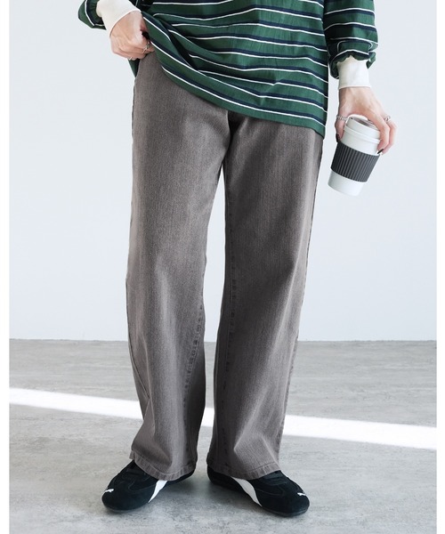 reca(レカ)の「飾り釦付き裏ゴムストレートデニムパンツ(デニムパンツ・レディース・グレー/ブルー/ネイビー/ライトブルー・M/L/LL)」の1枚目の写真