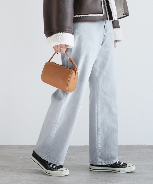 reca(レカ)の「飾り釦付き裏ゴムストレートデニムパンツ(デニムパンツ・レディース・グレー/ブルー/ネイビー/ライトブルー・M/L/LL)」の10枚目の写真