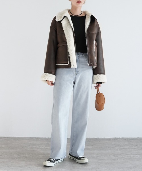 reca(レカ)の「飾り釦付き裏ゴムストレートデニムパンツ(デニムパンツ・レディース・グレー/ブルー/ネイビー/ライトブルー・M/L/LL)」の11枚目の写真