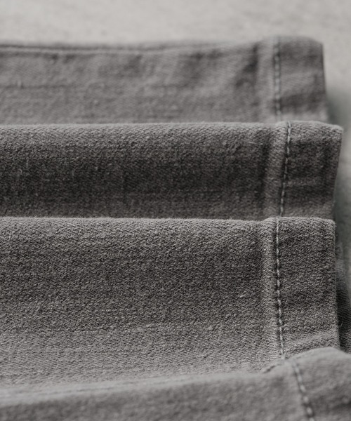 reca（レカ）の「飾り釦付き裏ゴムストレートデニムパンツ（デニムパンツ・レディース・グレー/ブルー/ネイビー/ライトブルー・M/L/LL）」の17枚目の写真