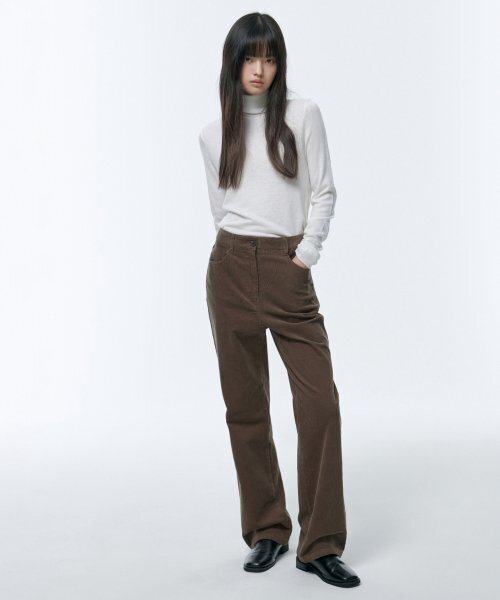 MUSINSA STANDARD WOMAN（ムシンサスタンダードウーマン）の「ウィメンズストレートコーデュロイパンツ[カーキブラウン]（その他パンツ・レディース・その他・29/30/24/25/26/27/28）」の2枚目の写真