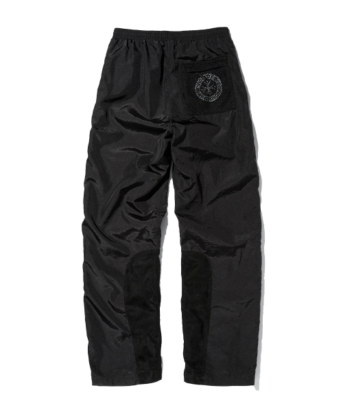 PUNCH DRUNK PARTIES(パンチドランクパーティーズ)の「GhostMark 2-Way Wind Pants (BLACK)(その他パンツ・レディース・その他・1/2/3)」の2枚目の写真