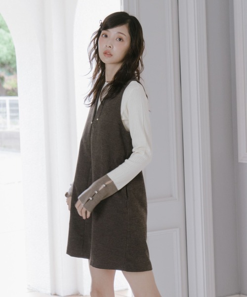 archives（アルシーヴ）の「２ｗａｙＶネックミニジャンスカ（ジャンパースカート・レディース・ブラウン/グレー・MEDIUM）」の17枚目の写真