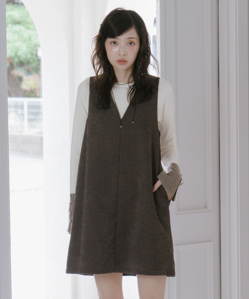 archives（アルシーヴ）の「２ｗａｙＶネックミニジャンスカ（ジャンパースカート・レディース・ブラウン/グレー・MEDIUM）」の16枚目の写真