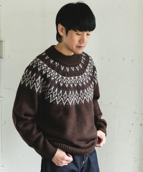 URBAN RESEARCH DOORS（アーバンリサーチドアーズ）の「求心柄モックネックニット（ニット/セーター・メンズ・ホワイト系その他/ブラウン系その他/グレー系その他・MEDIUM/LARGE）」の5枚目の写真