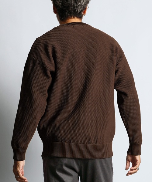 The DUFFER of ST.GEORGE（ザダファーオブセントジョージ）の「WASHABLE WAFFLE KNIT：自宅で洗える ウォッシャブル ワッフルニット（ニット/セーター・メンズ・アッシュグレー/グレー/ダークブラウン/ホワイト/ブラック・MEDIUM/LARGE/X-LARGE）」の19枚目の写真