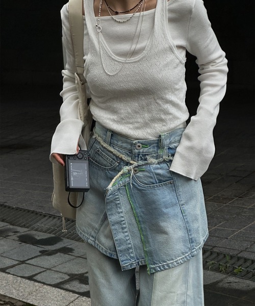 Ameri（アメリ）の「NEON STITCH REMAKE DENIM（デニムパンツ・レディース・ブラック/ブルー・24inch/25inch/26inch）」の7枚目の写真