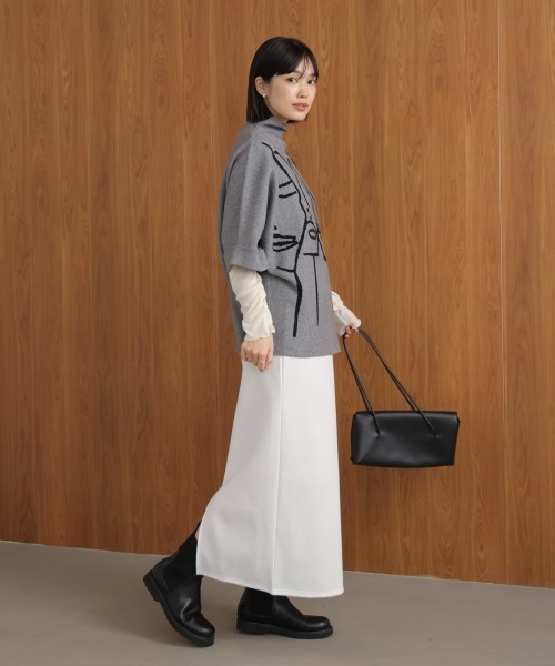 Bou Jeloud（ブージュルード）の「フェイスアートニット（ニット/セーター・レディース・オフホワイト/グレー/ブラック・FREE）」の22枚目の写真