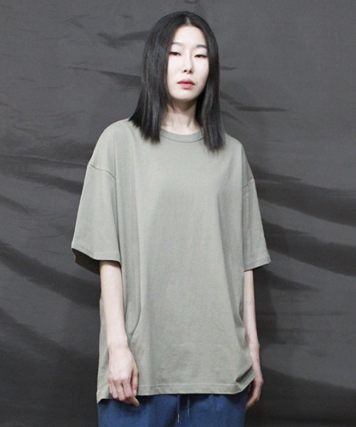 DEMARC(ドゥマーク)の「オーバーサイズ 無地 レイヤード 半袖Tシャツ ライトカーキ(Tシャツ/カットソー・レディース・その他・LARGE)」の1枚目の写真