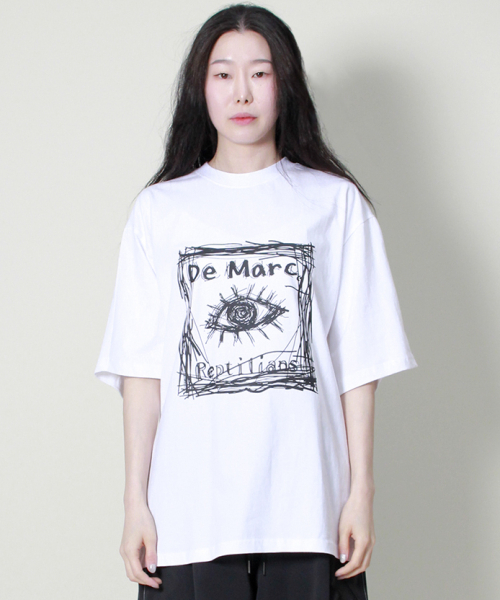 DEMARC(ドゥマーク)の「オーバーサイズスクエアプリント半袖Tシャツホワイト(Tシャツ/カットソー・レディース・その他・LARGE/MEDIUM)」の2枚目の写真