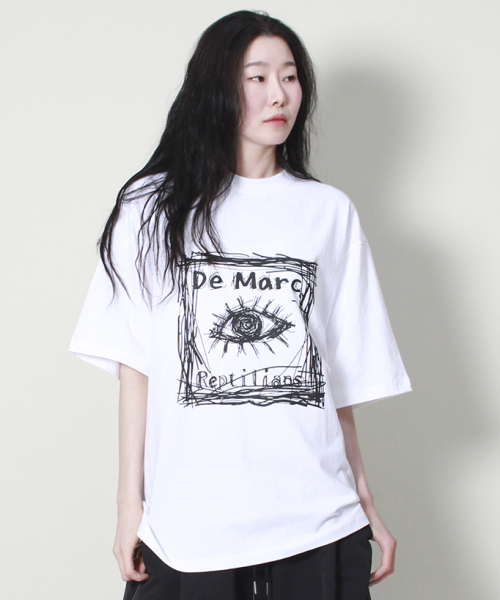DEMARC(ドゥマーク)の「オーバーサイズスクエアプリント半袖Tシャツホワイト(Tシャツ/カットソー・レディース・その他・LARGE/MEDIUM)」の3枚目の写真